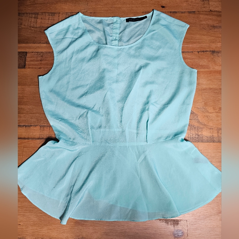The Limited sleeveless top